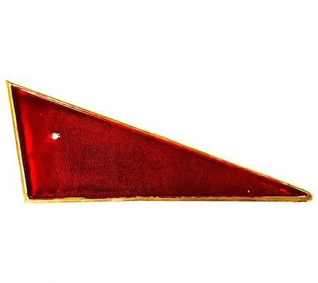 Уголок на берет красный фото