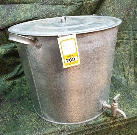 Бак для воды оцинкованный с краном фото