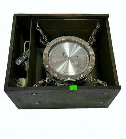 Барометр-анероид М-98  фото