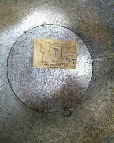 Бак для воды оцинкованный с краном фото