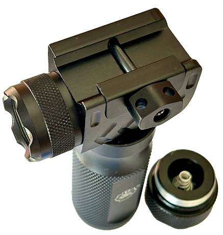 Тактическая передняя рукоятка с фонариком для ак фото